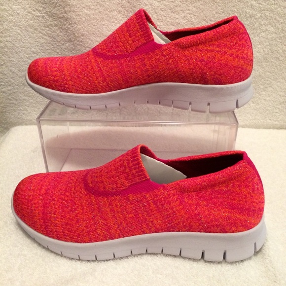 Skechers Shoes - NWT Skechers Bright Idea Pink Shoe Women’s Size 8